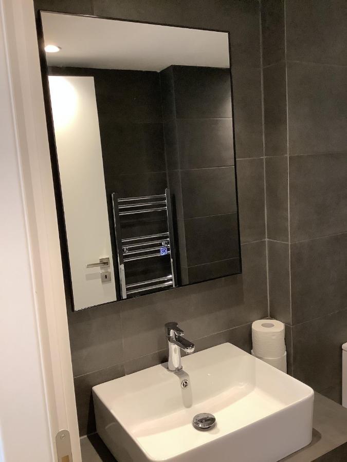Sunny New Lovely Apartment 60 Meters From The Metro Atena Exterior foto