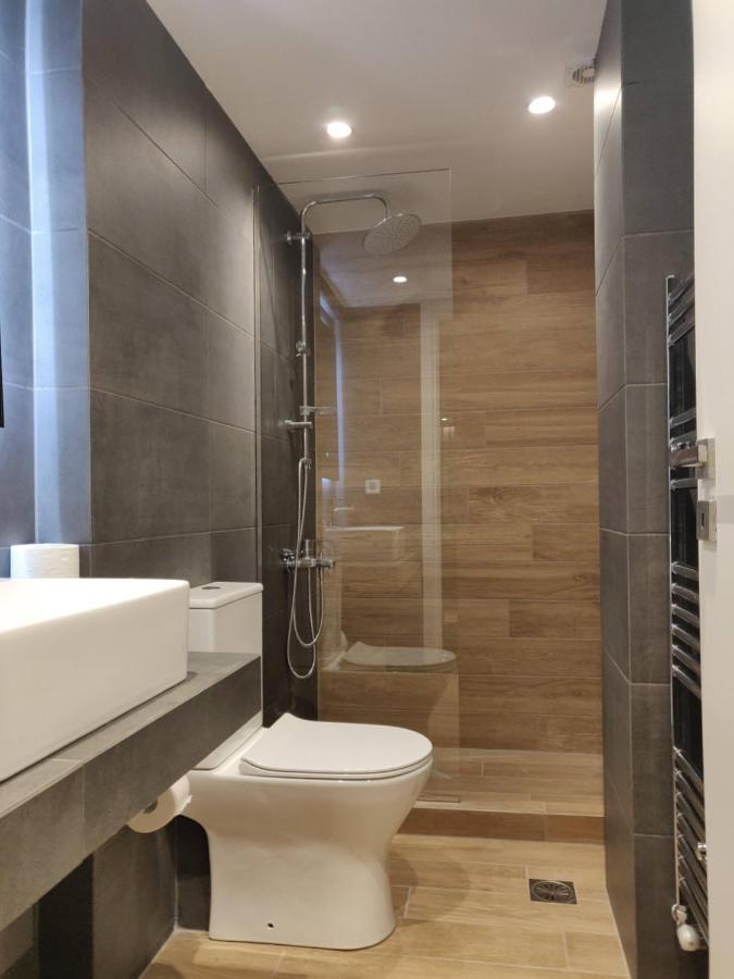Sunny New Lovely Apartment 60 Meters From The Metro Atena Exterior foto