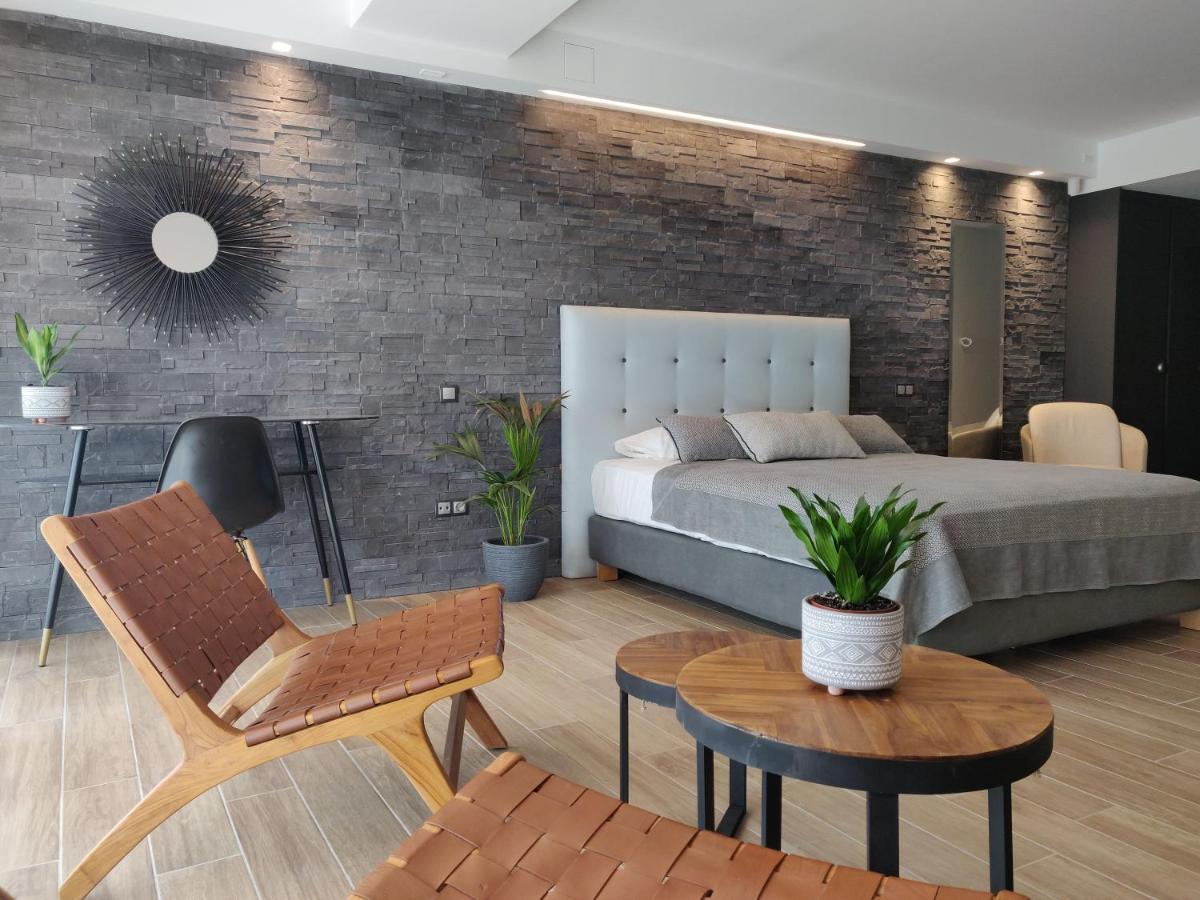 Sunny New Lovely Apartment 60 Meters From The Metro Atena Exterior foto